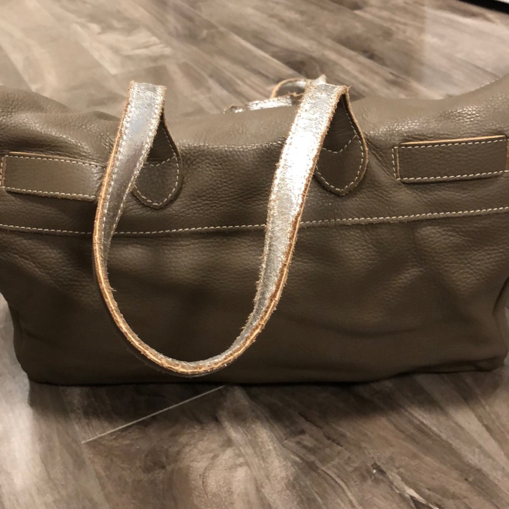 🔥🔥ITALIAN VERY SOFT LEATHER PURSE. - Picture 12 of 17